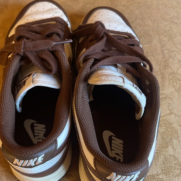Nike Brown and White Women's Sneakers - Picture 6 of 6